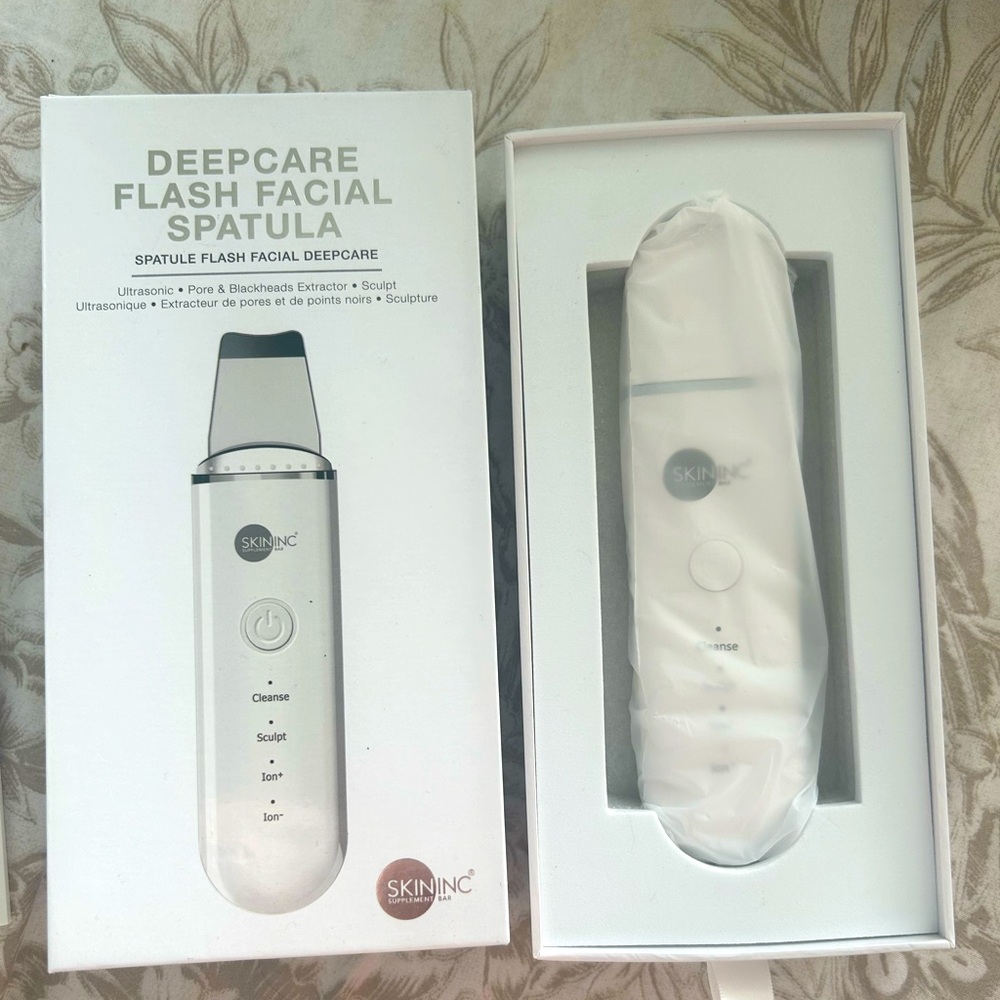Deep care flash facial spatula